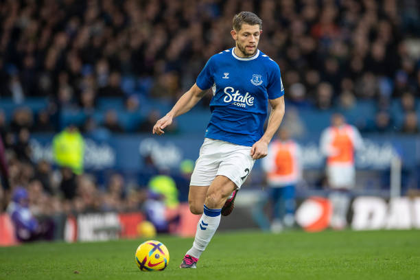 理应给予他 理应给予他