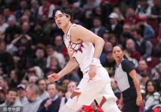 两人惯用左 两人惯用左