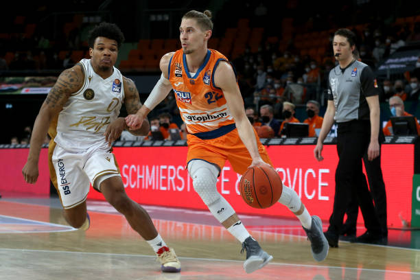 他虽带队取 他虽带队取